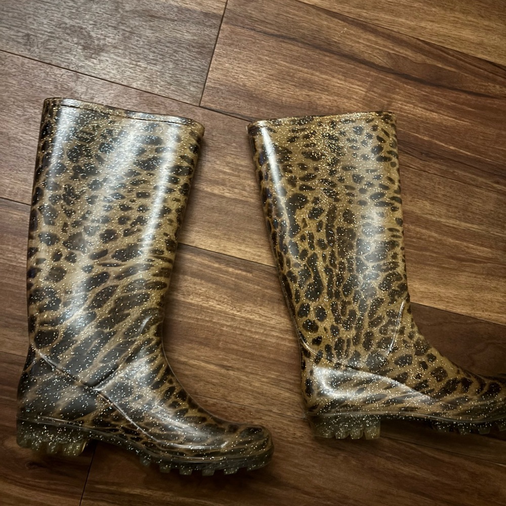 VGUC Translucent Cheetah Glitter Rain Boots - Picture 3 of 3